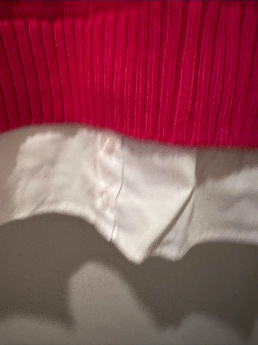 NWT d&Co Adaptive Red Cable Knit Layered Hem Sweater Medium - Picture 4 of 7